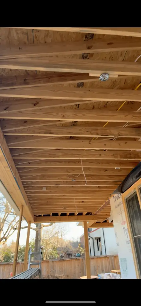 Installed exterior wooden ceiling — photo 4