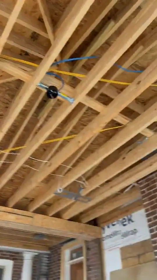 Installed exterior wooden ceiling — video 1