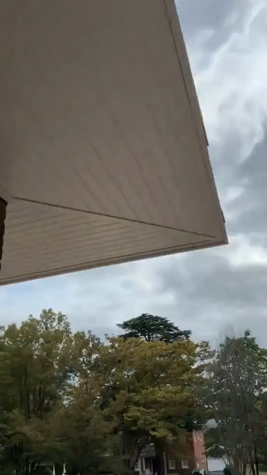 Vinyl Tongue and groove soffit — video 1